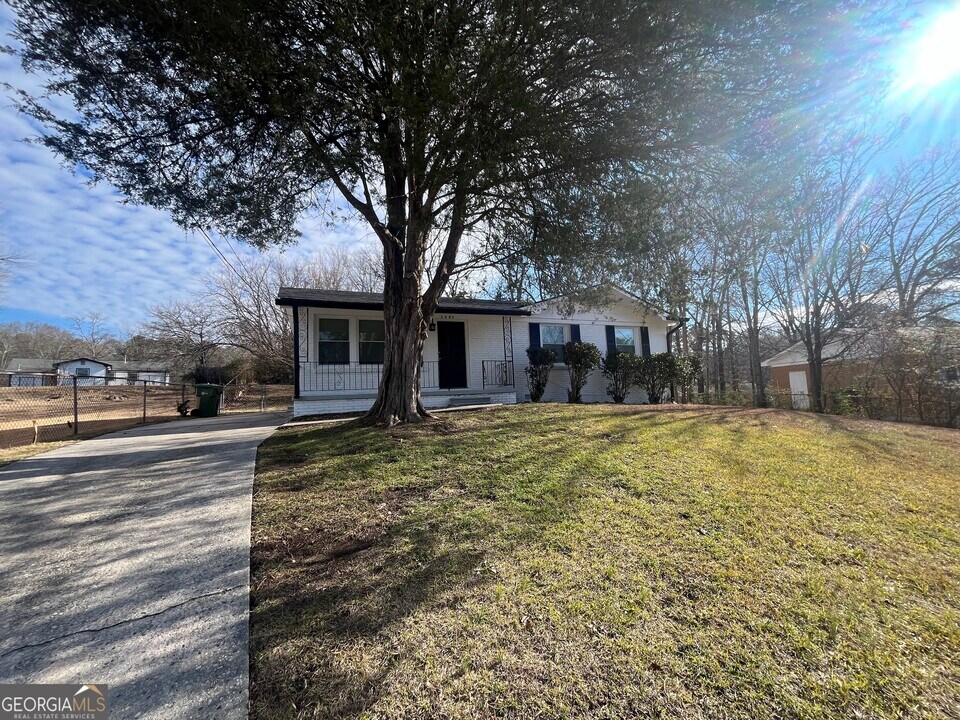 3490 Garfield Way SE in Atlanta, GA - Building Photo