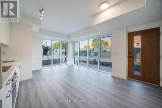 67 Curlew Dr in Toronto, ON - Building Photo - Building Photo
