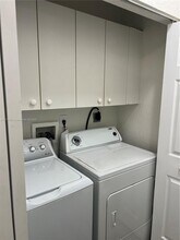 5737 NW 113th Ave in Doral, FL - Building Photo - Building Photo