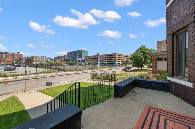 68 E Willis St in Detroit, MI - Building Photo - Building Photo