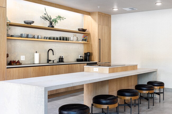 Aria Apartments