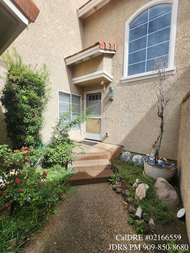 7613 Haven Ave in Rancho Cucamonga, CA - Building Photo - Building Photo