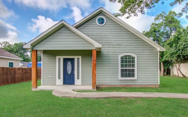 property at 1127 Jackson St
