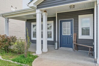 1116 Eagle's View Dr in Clarksville, TN - Building Photo - Building Photo