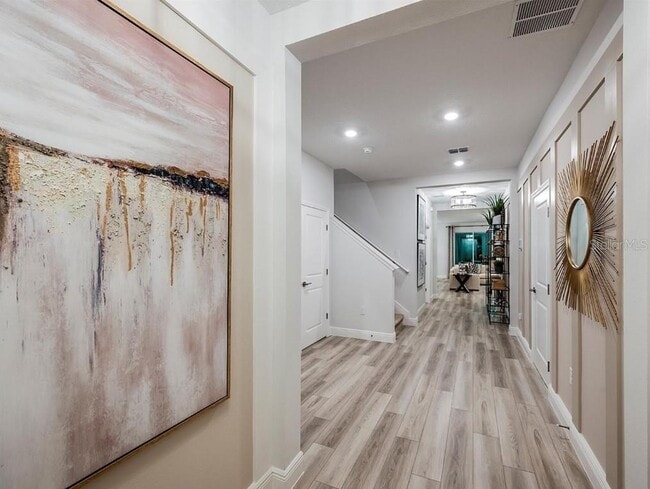 10009 Surrey Rose Dr in San Antonio, FL - Building Photo - Building Photo