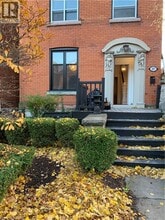 207 Charlton Ave W in Hamilton, ON - Building Photo - Building Photo