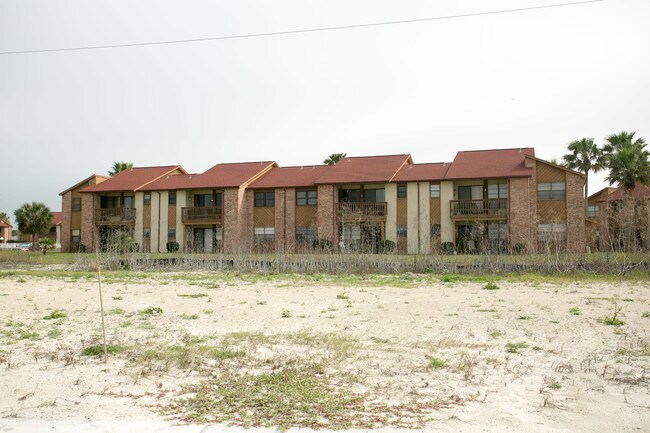 230 Cut Off Rd in Port Aransas, TX - Building Photo - Building Photo