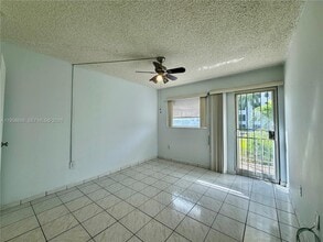 901 SW 37th Ave in Miami, FL - Building Photo - Building Photo
