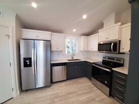 25918 Meadowmist Dr in Hayward, CA - Building Photo