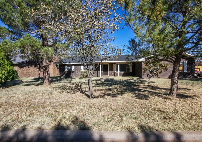 property at 3732 Linkwood Ln