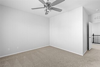 10073 White Mulberry Dr in Las Vegas, NV - Foto de edificio - Building Photo