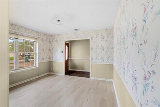 3315 Crestdale Dr in Houston, TX - Building Photo - Building Photo