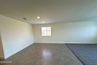 963 Cascade Range Dr in Sparks, NV - Building Photo - Building Photo