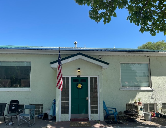 property at 400 W 13th St