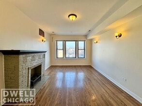2432 N Milwaukee Ave, Unit 2 in Chicago, IL - Building Photo - Building Photo