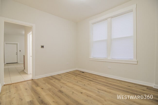 1141 S Francisco Ave