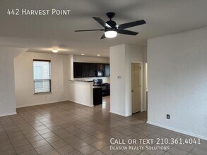 442 Harvest Point in Selma, TX - Building Photo - Building Photo