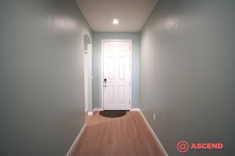 1018 Warwickshire Ave in Bakersfield, CA - Building Photo - Building Photo