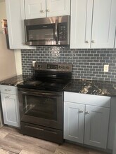 1108 Bancroft Ave in Colonial Beach, VA - Foto de edificio - Building Photo