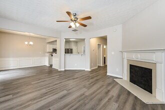 565 Cool Weather Dr in Lawrenceville, GA - Building Photo - Building Photo