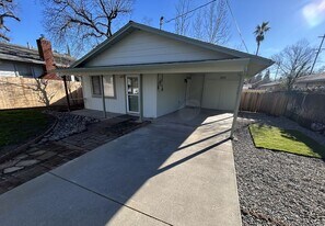 1805 Diamond St in Anderson, CA - Building Photo