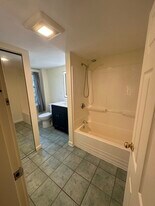 6 River St, Unit 2 in Salem, MA - Building Photo