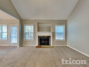 2940 Emerald Springs Dr in Lawrenceville, GA - Building Photo - Building Photo