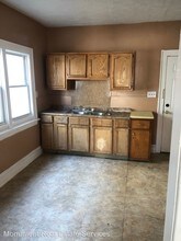 12022 Griffing Ave in Cleveland, OH - Foto de edificio - Building Photo