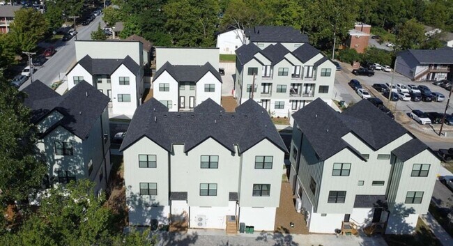 605 Whitham Ave in Fayetteville, AR - Building Photo - Building Photo