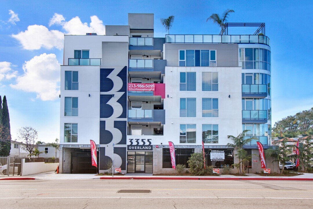 3355 Overland Ave, Unit 409 in Los Angeles, CA - Foto de edificio