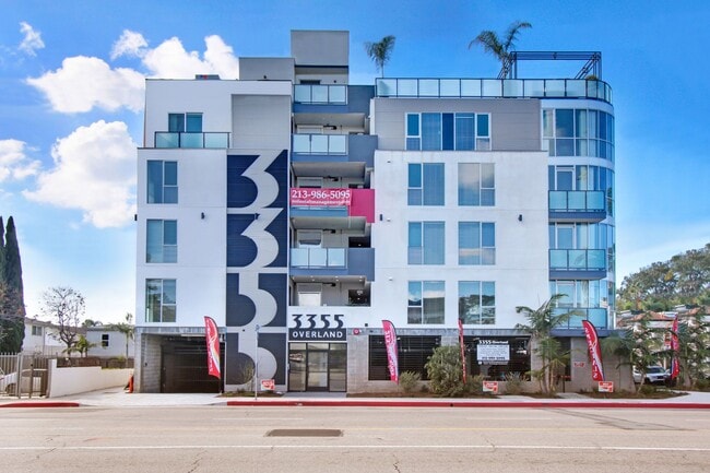 3355 Overland Ave, Unit 608 in Los Angeles, CA - Building Photo - Building Photo
