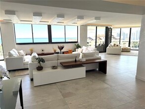 20185 E Country Club Dr in Aventura, FL - Foto de edificio - Building Photo