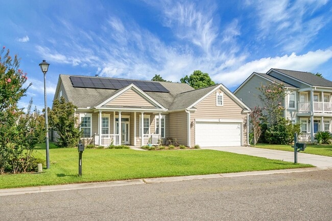 7304 Coopers Hawk Dr in Hanahan, SC - Foto de edificio - Building Photo