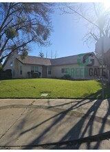 452 Ansonville Ln in Modesto, CA - Building Photo - Building Photo