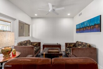 101 N 7th St in Phoenix, AZ - Building Photo - Building Photo