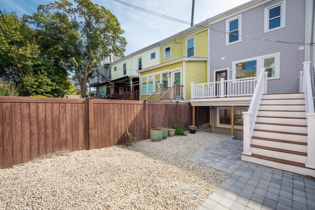 31 School St in Brookline, MA - Building Photo - Building Photo