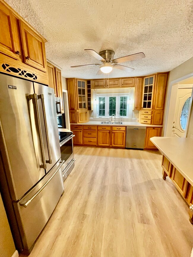 6 Madeline St, Unit 1