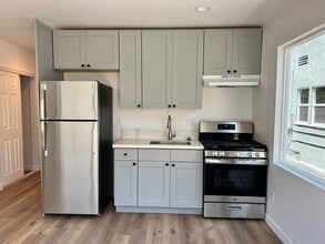 2819 3rd Ave, Unit 2819 in Los Angeles, CA - Building Photo - Building Photo