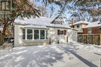 208 Palmerston Ave in Whitby, ON - Building Photo - Building Photo