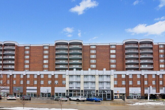 411 S Old Woodward Ave in Birmingham, MI - Building Photo - Building Photo