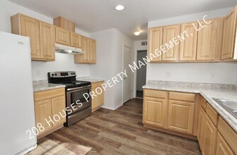 11287 W Meadowbreeze Ct in Star, ID - Building Photo - Building Photo