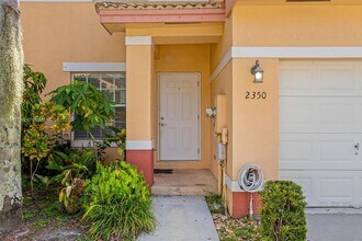 2350 SW 86th Way in Miramar, FL - Building Photo - Building Photo