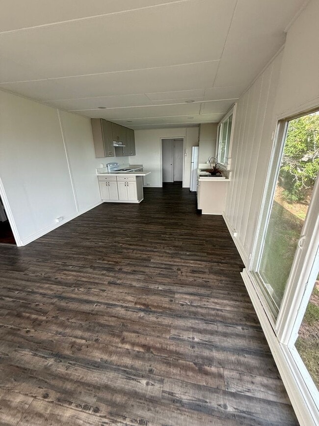 property at 1627A Paula Dr