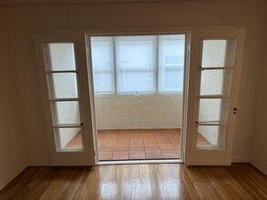 630 1/2 North Spaulding Avenue in Los Angeles, CA - Building Photo - Building Photo