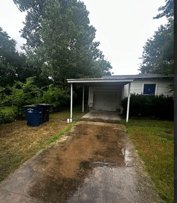 8403 Tackett St in Dallas, TX - Building Photo - Building Photo