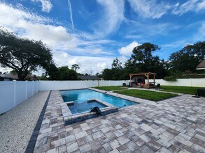 11 Ferris Ln in Palm Coast, FL - Building Photo - Building Photo