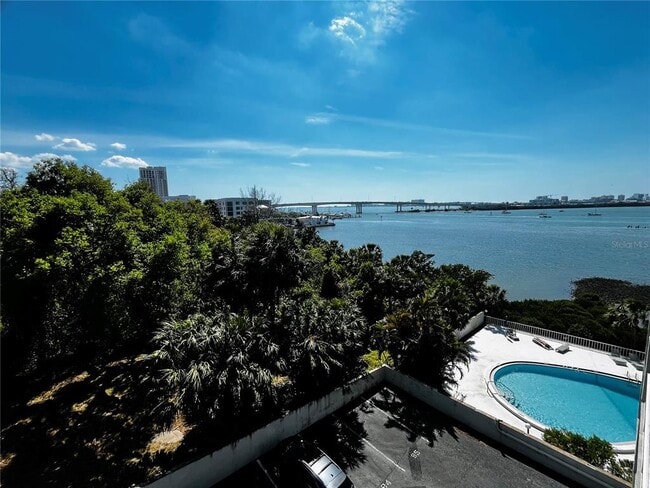 property at 500 N Osceola Ave