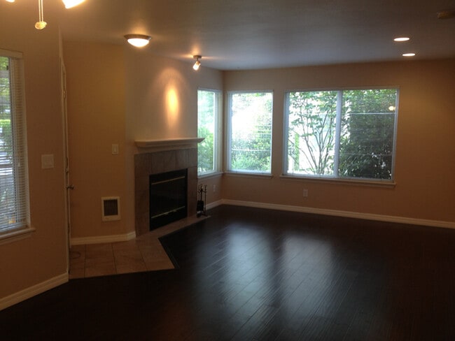 9210 Market Pl in Lake Stevens, WA - Building Photo - Building Photo