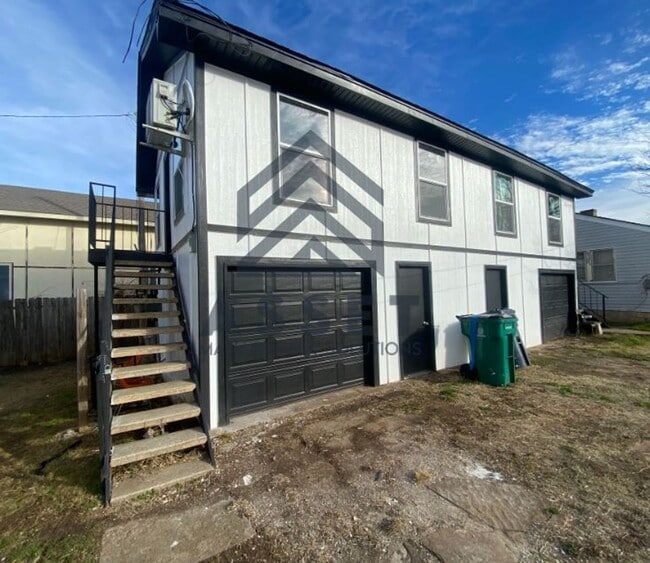 property at 3616 S Lee Ave