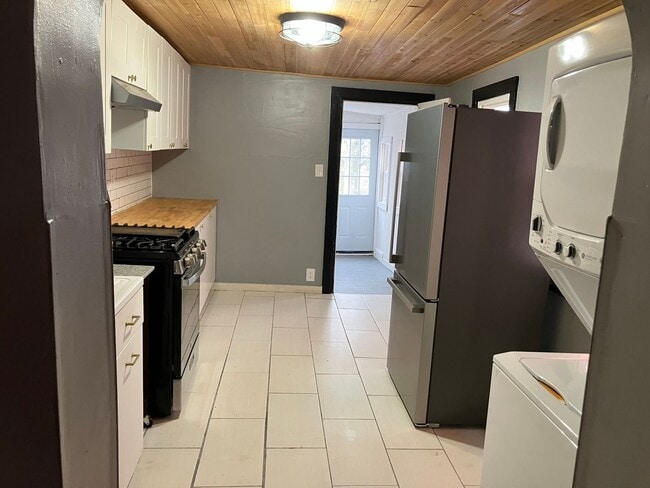 property at 14 Old Dorwart St